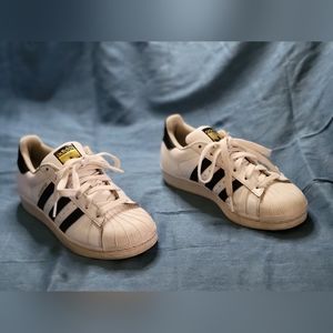 Adidas Superstar womens size 5